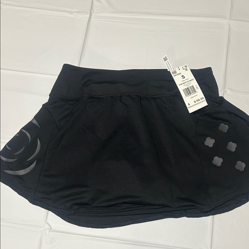 Black Athletic Skirt with Pattern